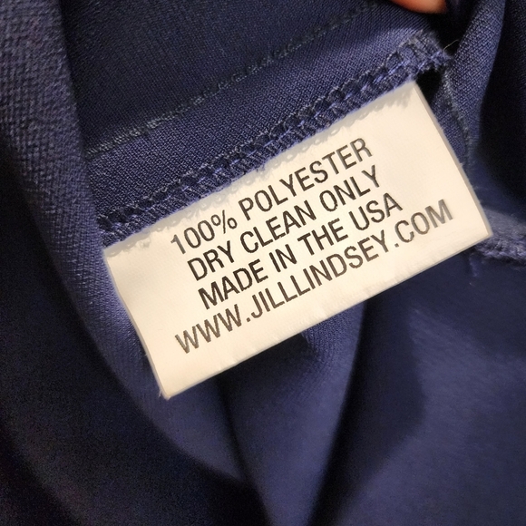 JILL LINDSEY Logan Navy Blue Quarter Sleeves Relaxed Fit Mock Neck Mini… - Picture 11 of 15